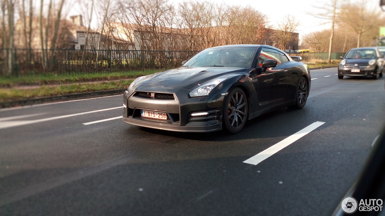 Nissan GT-R 2012