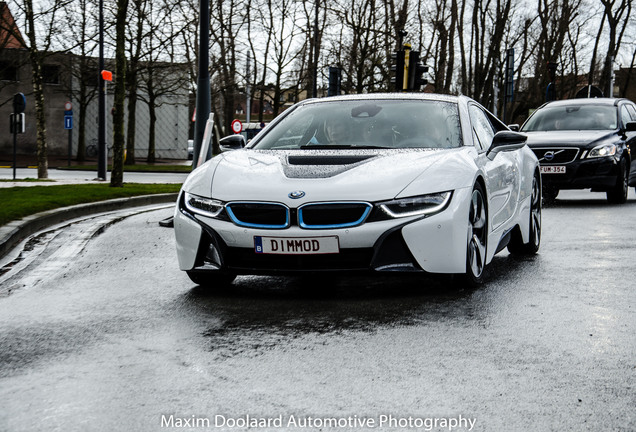 BMW i8