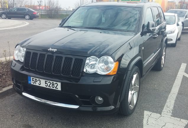 Jeep Grand Cherokee SRT-8 2005