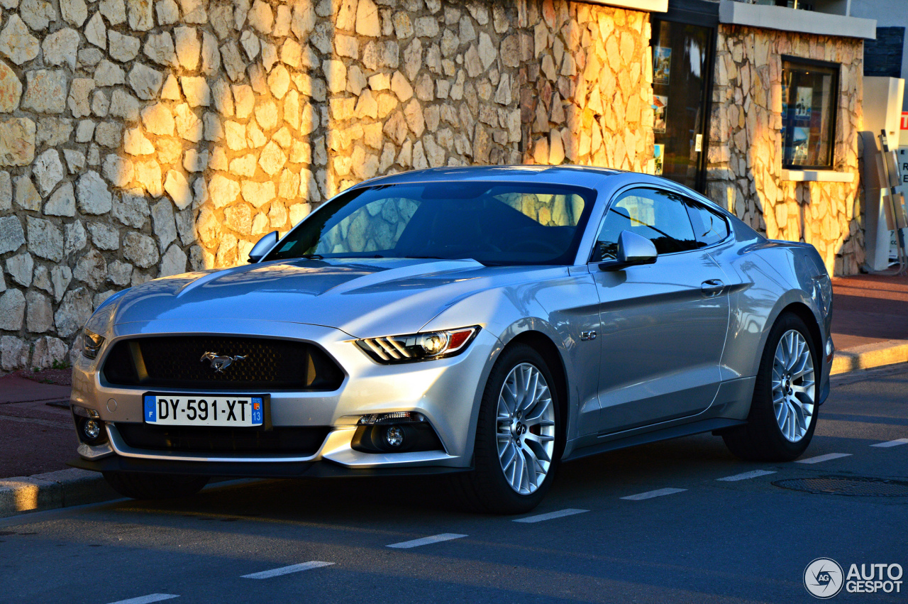 Ford Mustang GT 2015