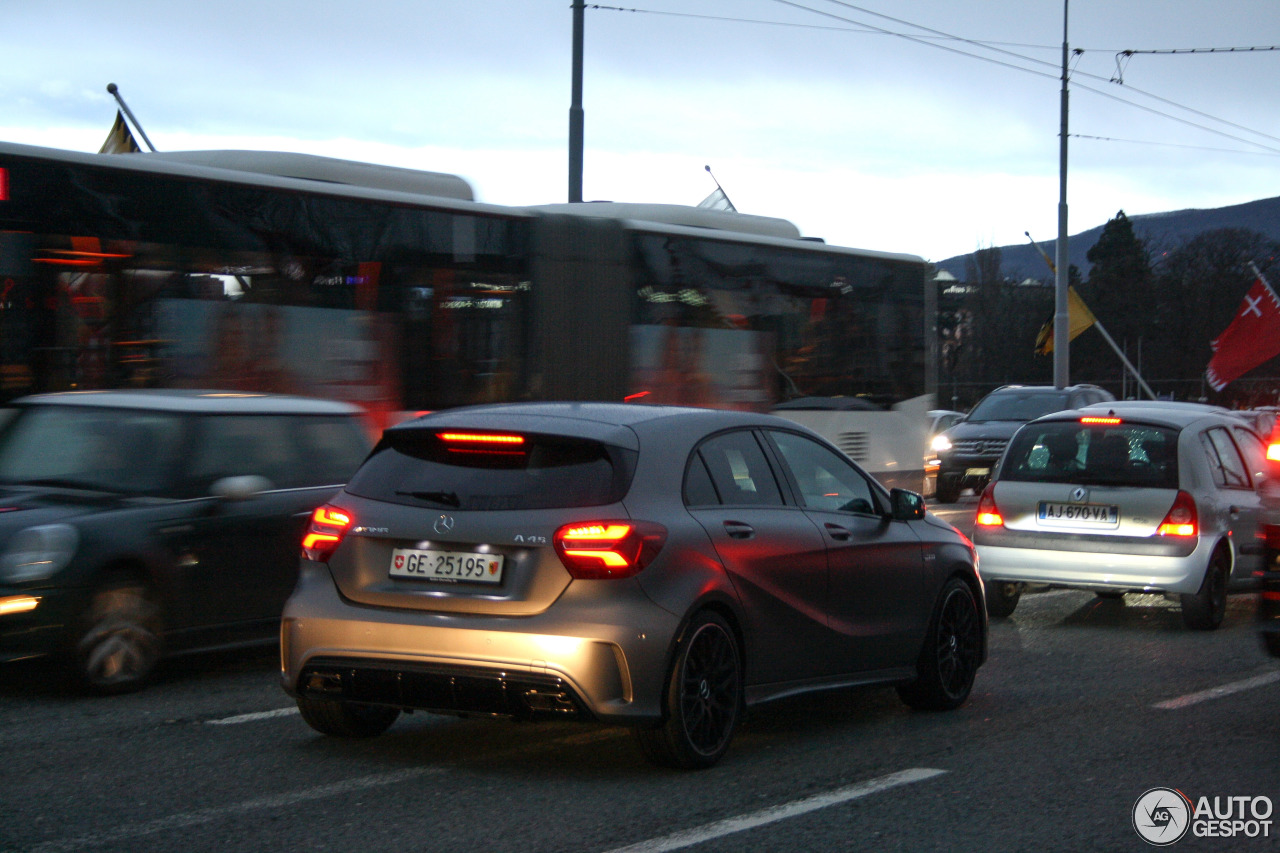 Mercedes-AMG A 45 W176 2015