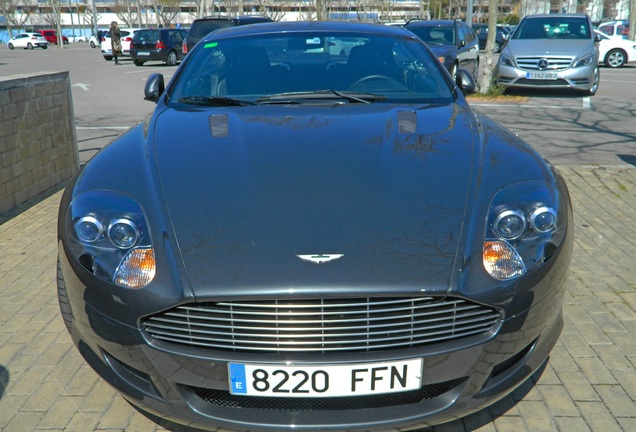 Aston Martin DB9