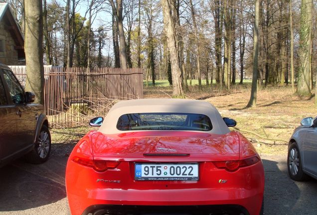 Jaguar F-TYPE S V8 Convertible