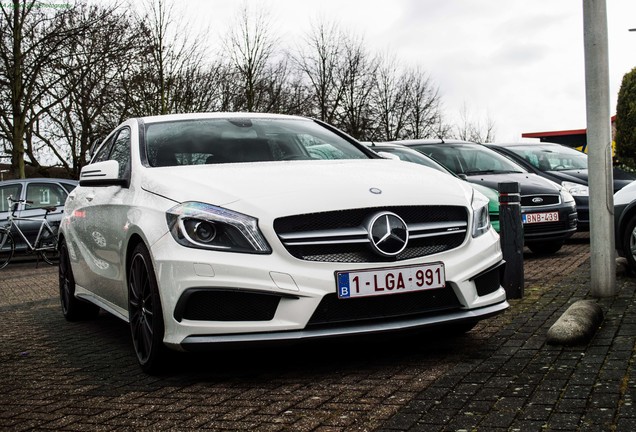 Mercedes-Benz A 45 AMG