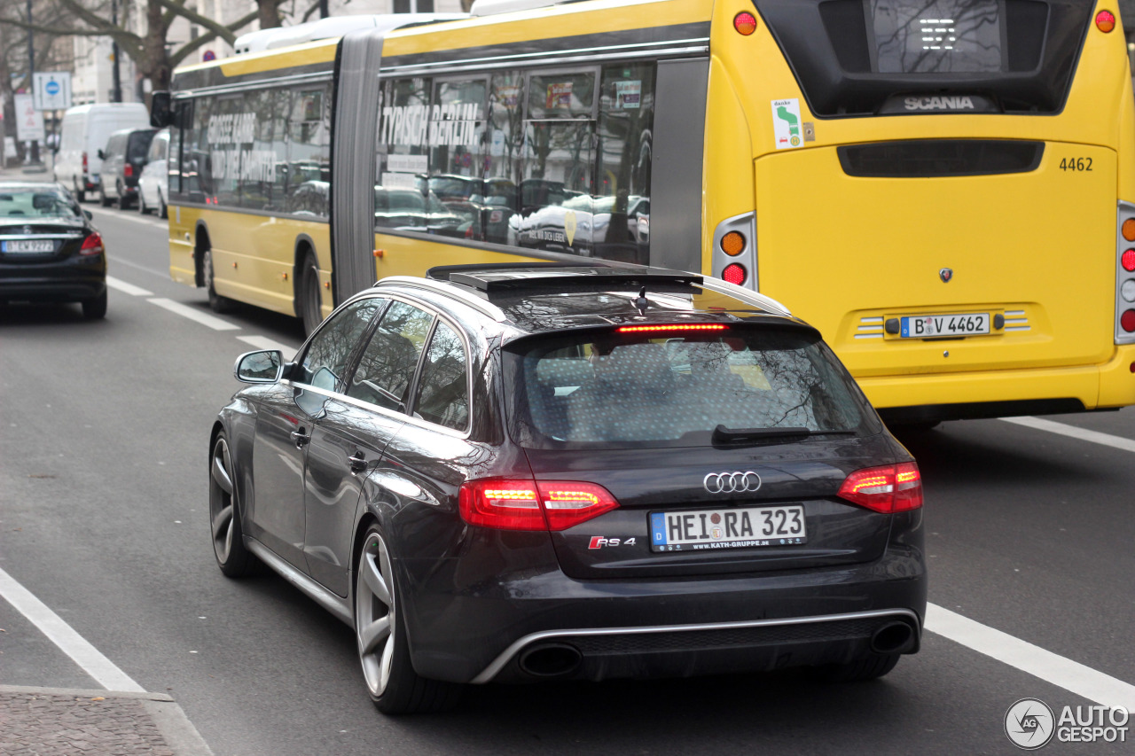 Audi RS4 Avant B8