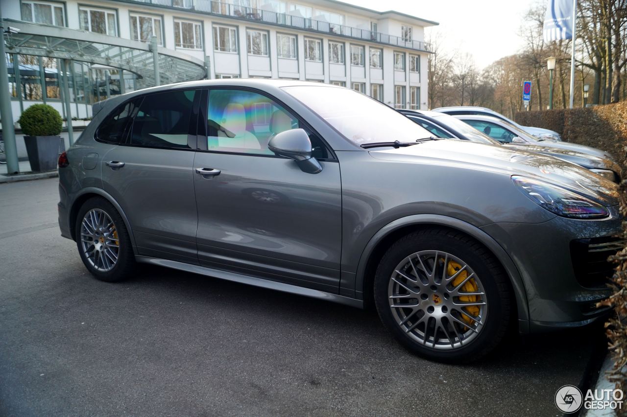 Porsche 958 Cayenne Turbo S MkII