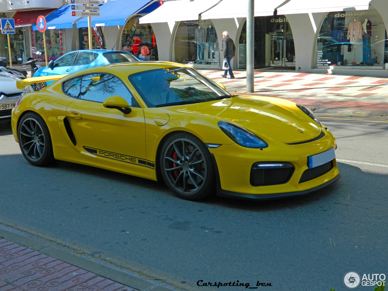 Porsche 981 Cayman GT4