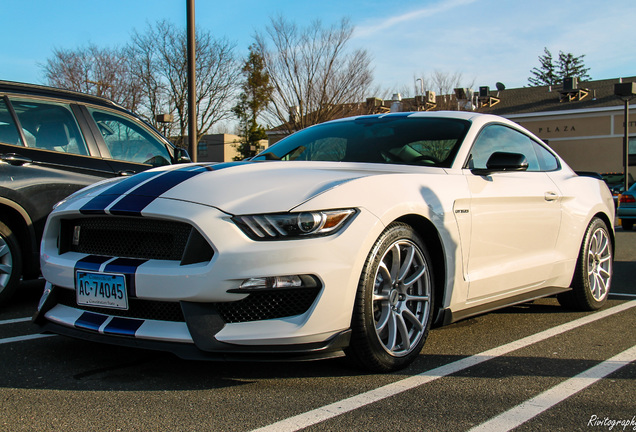 Ford Mustang Shelby GT350 2015