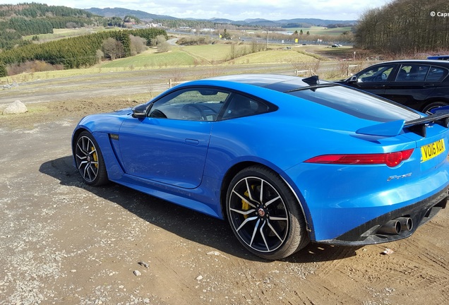 Jaguar F-TYPE SVR Coupé