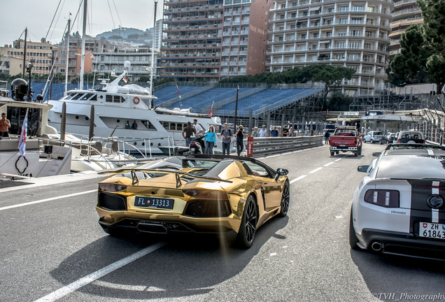 Lamborghini Aventador LP700-4 Roadster