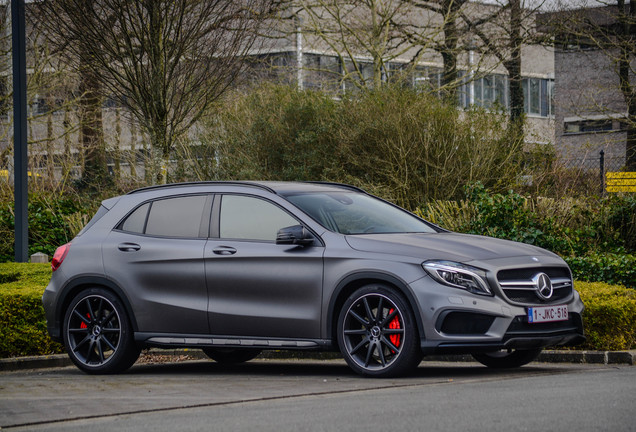 Mercedes-Benz GLA 45 AMG X156