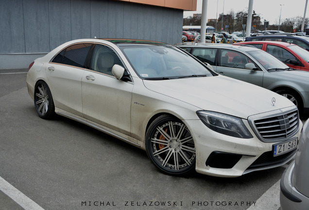 Mercedes-Benz S 63 AMG V222