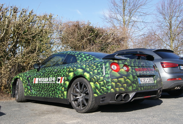 Nissan GT-R 2012