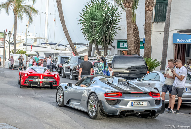 Porsche 918 Spyder Weissach Package