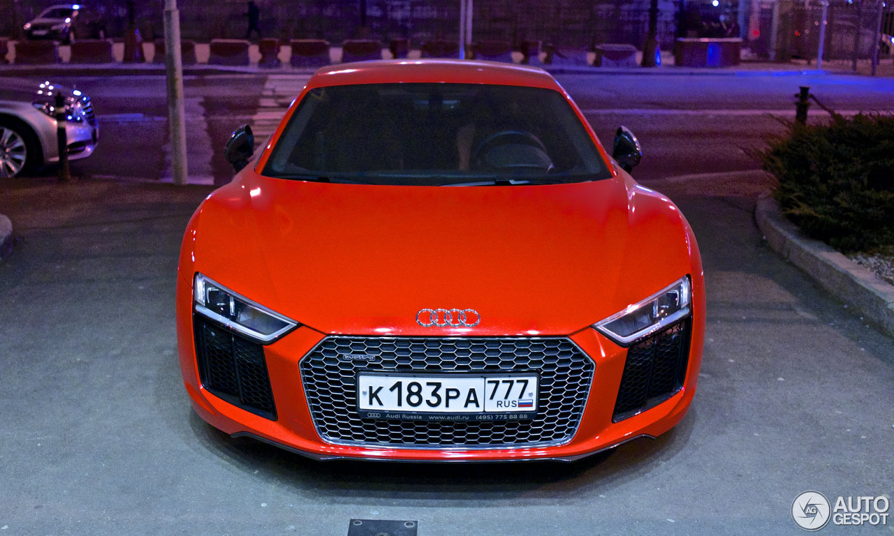 Audi R8 V10 Plus 2015