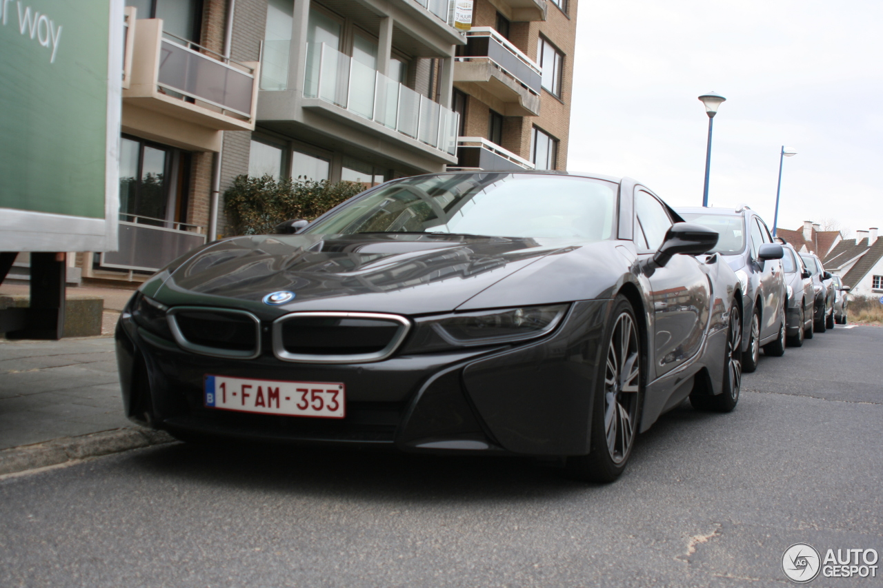 BMW i8