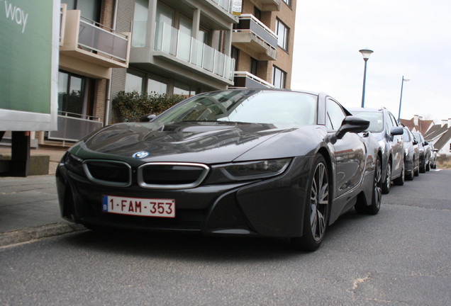 BMW i8