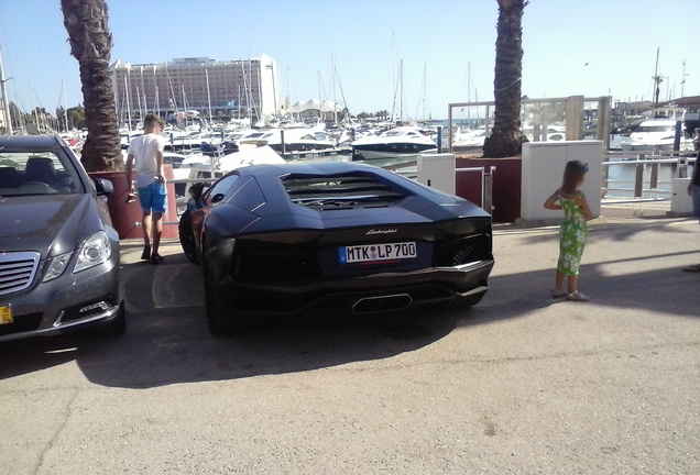 Lamborghini Aventador LP700-4