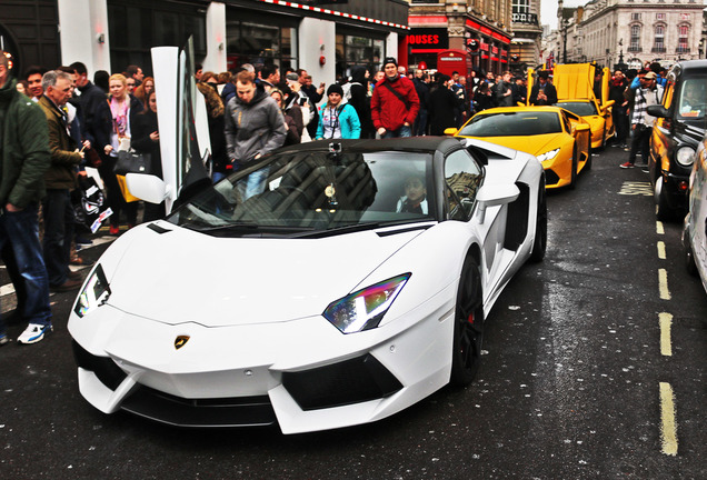 Lamborghini Aventador LP700-4 Roadster