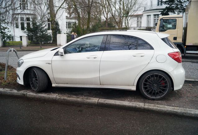 Mercedes-Benz A 45 AMG