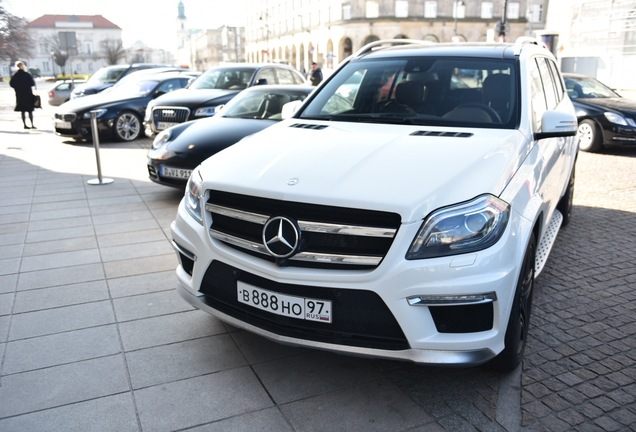 Mercedes-Benz GL 63 AMG X166