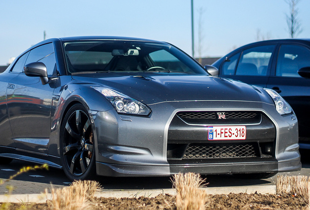 Nissan GT-R