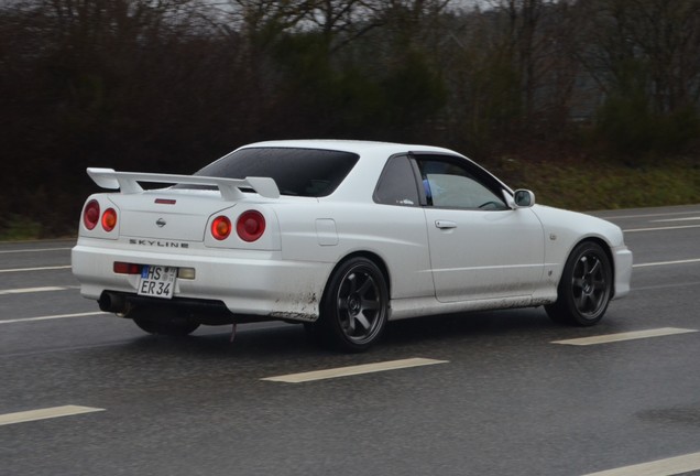 Nissan Skyline R34