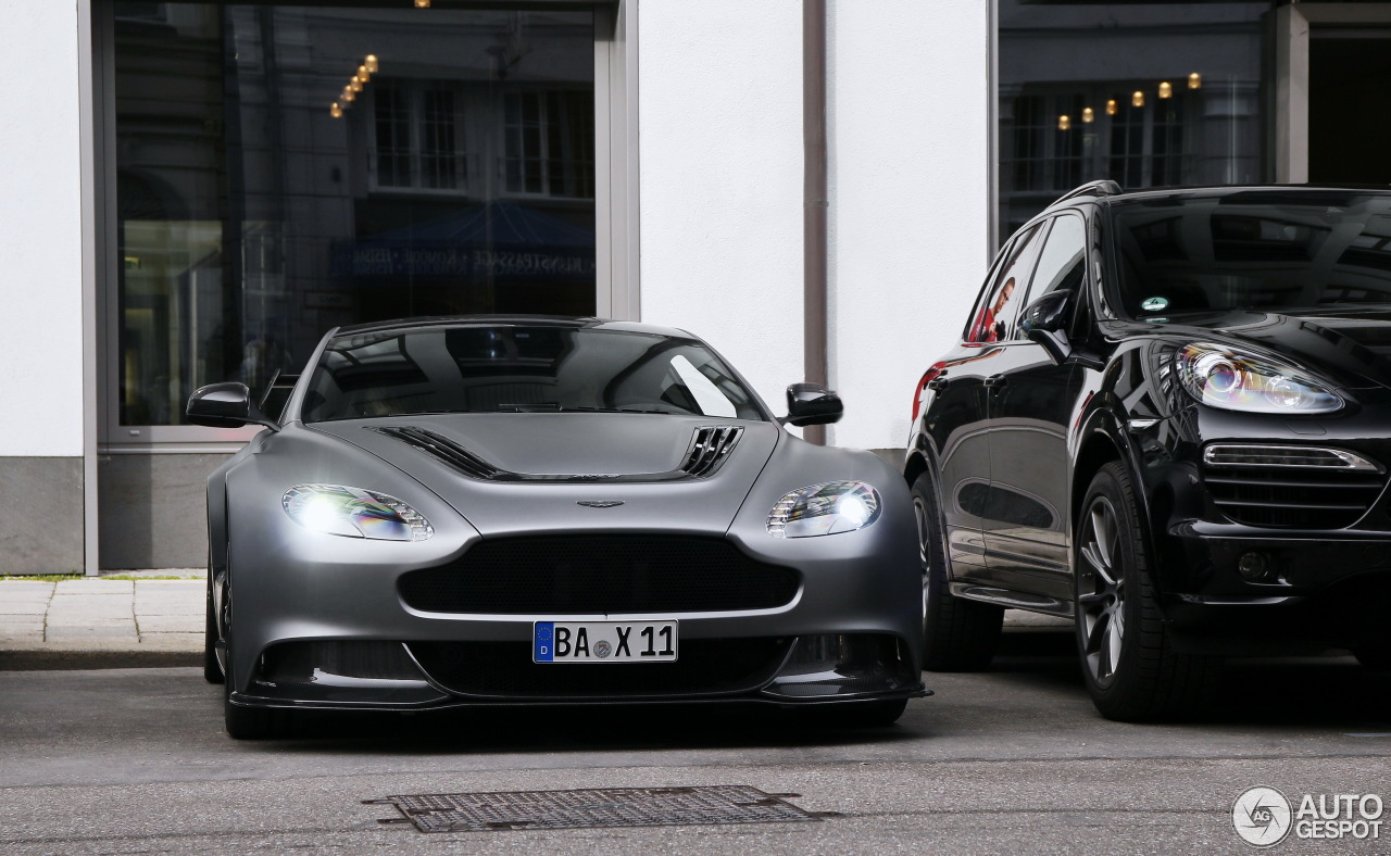 Aston Martin Vantage GT12