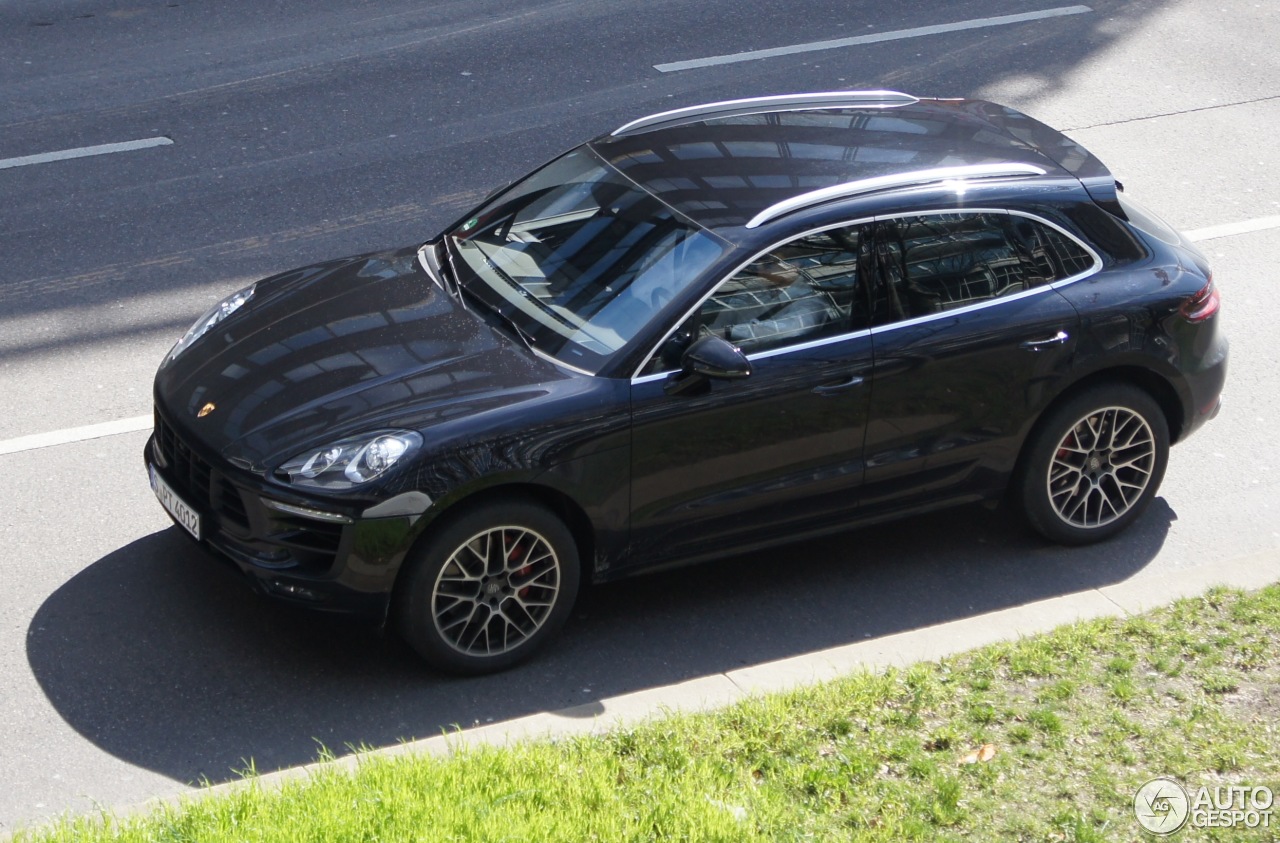 Porsche 95B Macan Turbo