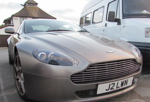 Aston Martin V8 Vantage