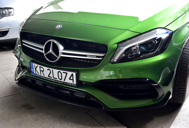 Mercedes-AMG A 45 W176 2015