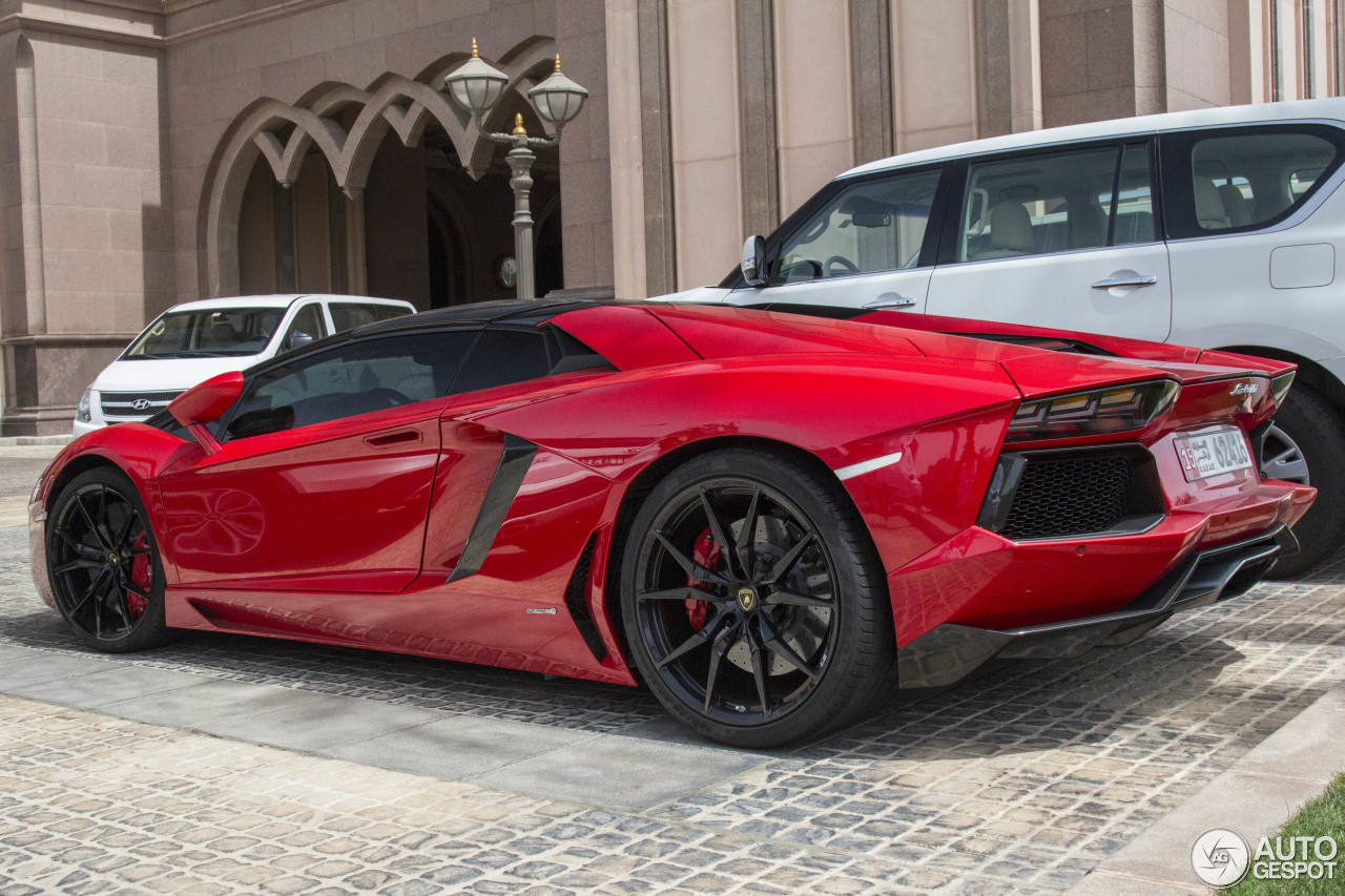 Lamborghini Aventador LP700-4 Roadster