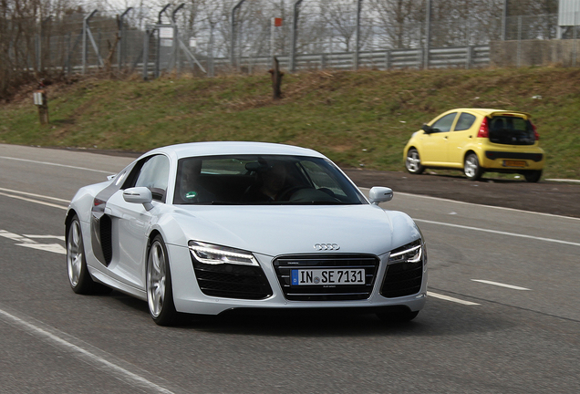 Audi R8 V10 2013