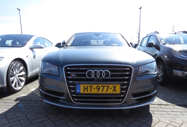 Audi S8 D4