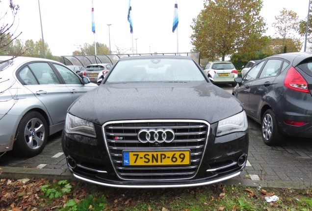 Audi S8 D4