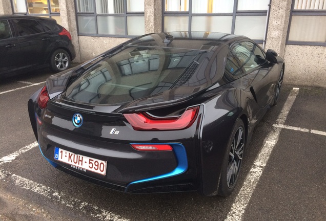 BMW i8