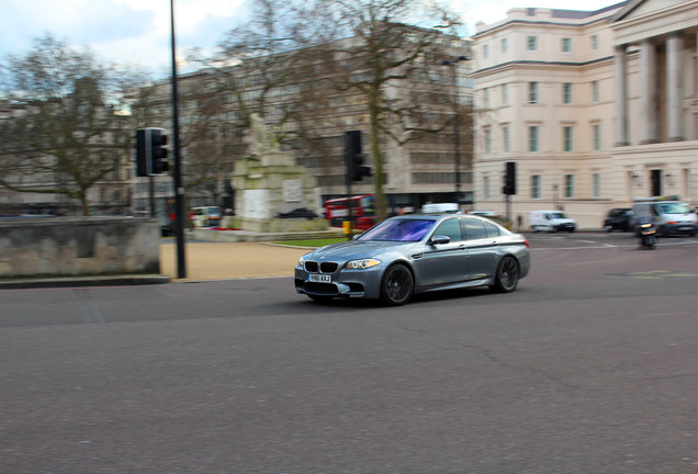 BMW M5 F10 2011