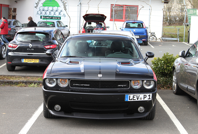 Dodge Challenger SRT-8