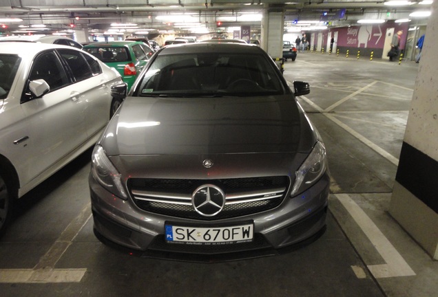 Mercedes-Benz A 45 AMG