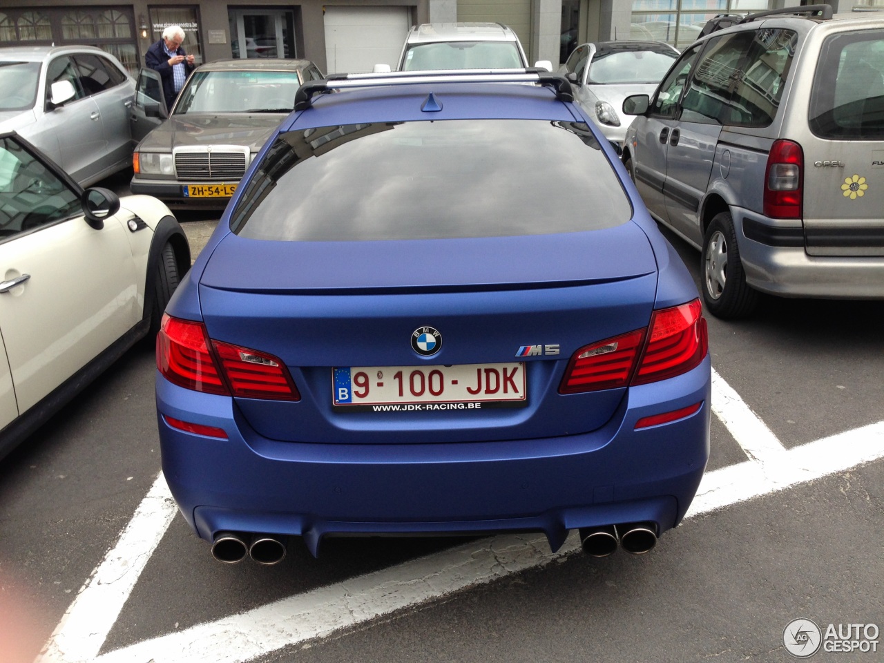 BMW M5 F10 2011