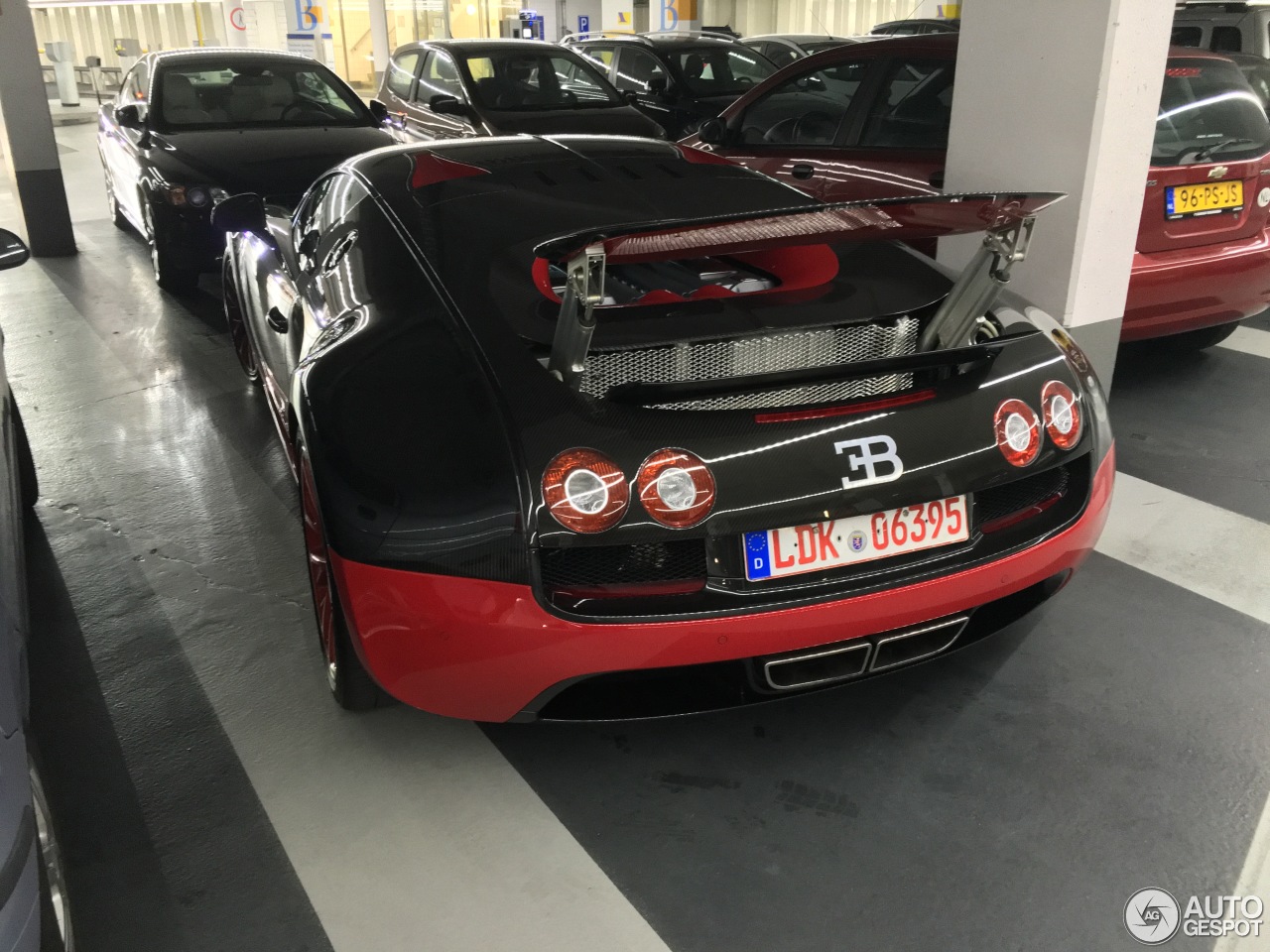 Bugatti Veyron 16.4 Super Sport