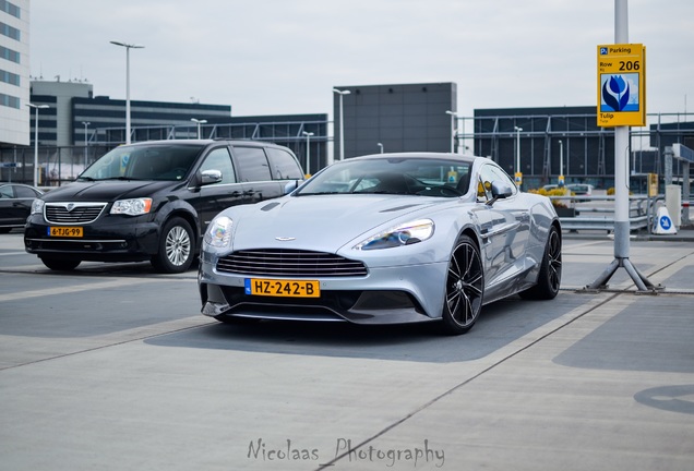 Aston Martin Vanquish 2013