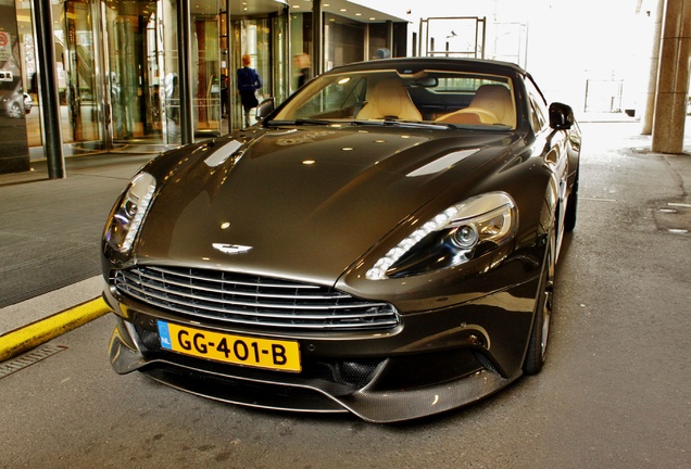 Aston Martin Vanquish Volante