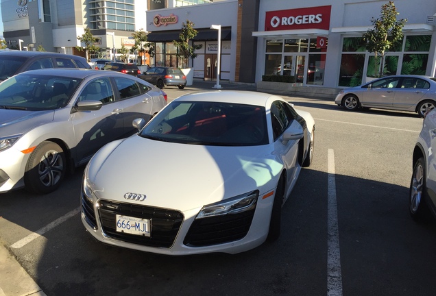 Audi R8 2013