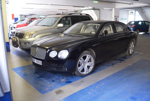 Bentley Flying Spur V8