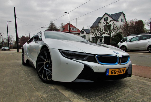 BMW i8