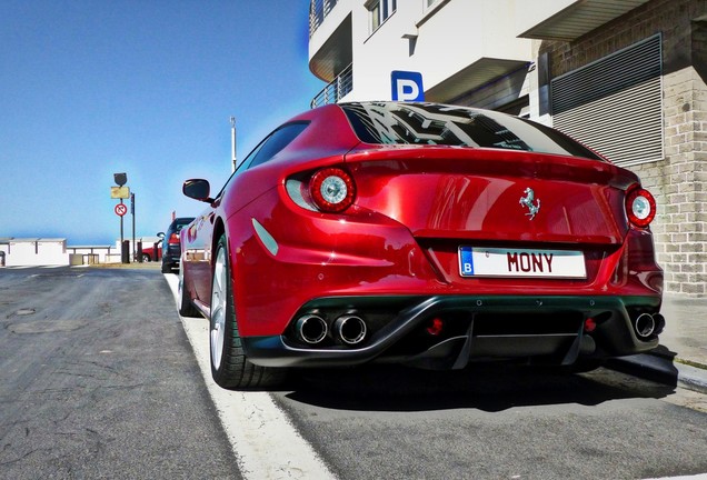 Ferrari FF