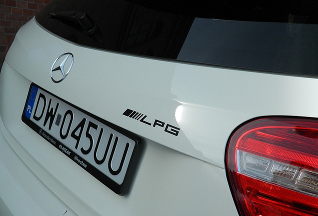 Mercedes-Benz A 45 AMG Edition 1