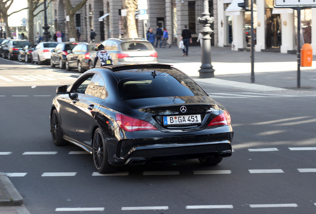 Mercedes-Benz CLA 45 AMG C117