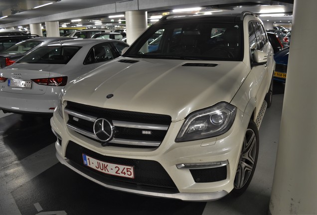 Mercedes-Benz GL 63 AMG X166